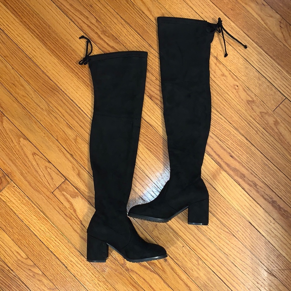 ROMWE Black Suede Boots